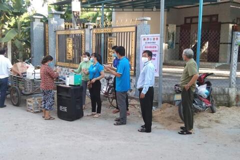 HOẠT ĐỘNG THÁNG CÔNG NHÂN